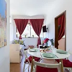 Host Wise - Cool Flat - City Center Near Aliados